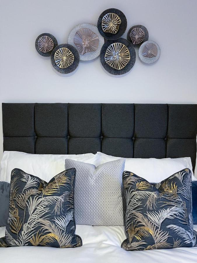 Station Side Penthouse Apartman Wolverhampton Kültér fotó