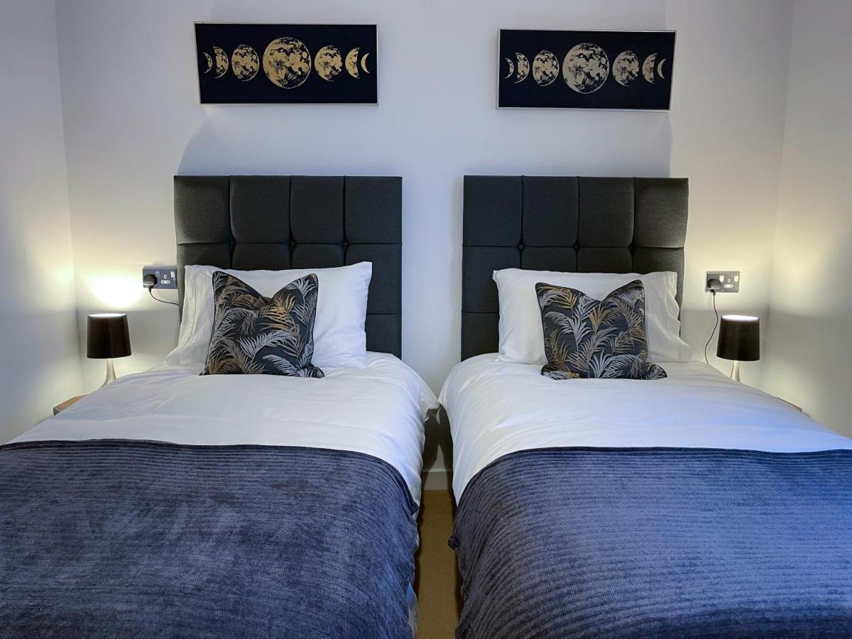 Station Side Penthouse Apartman Wolverhampton Kültér fotó