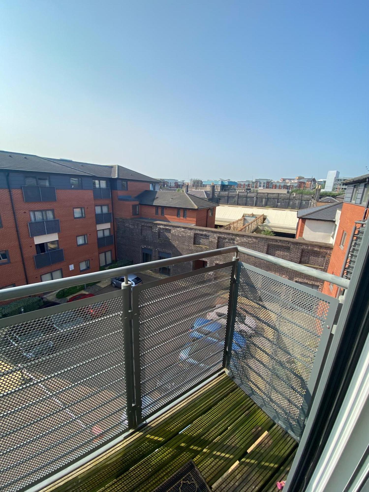 Station Side Penthouse Apartman Wolverhampton Szoba fotó